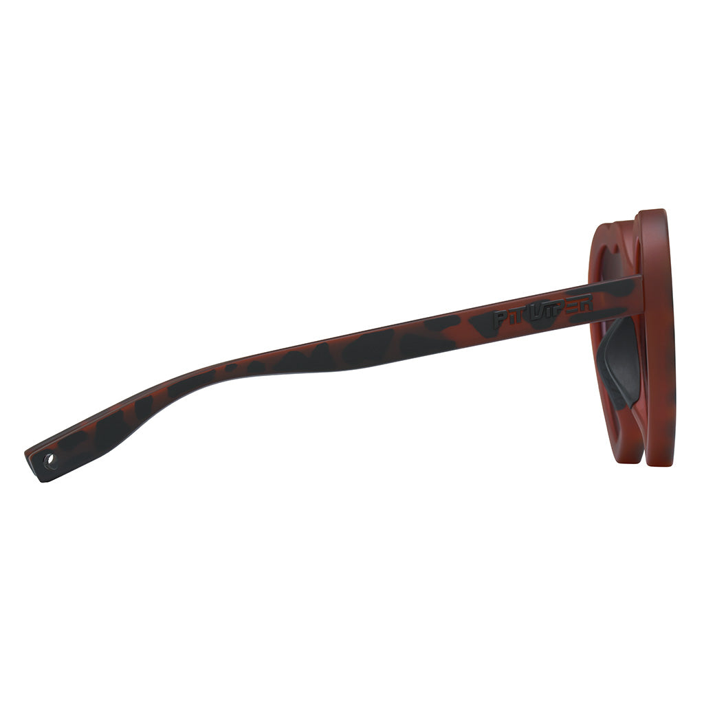 Admirer_landlocked_product_4_right_6530d998-5c6c-464b-9ebb-da2d6cf29cbf