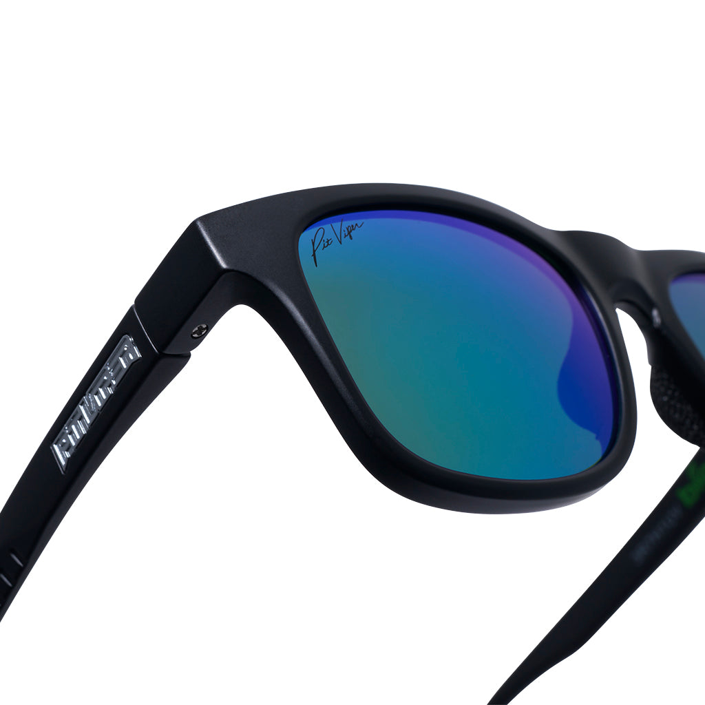 Highball_exec_hdpv_polarized_green_product_8_detail_066a8927-030f-4568-9610-c817c830c8d6