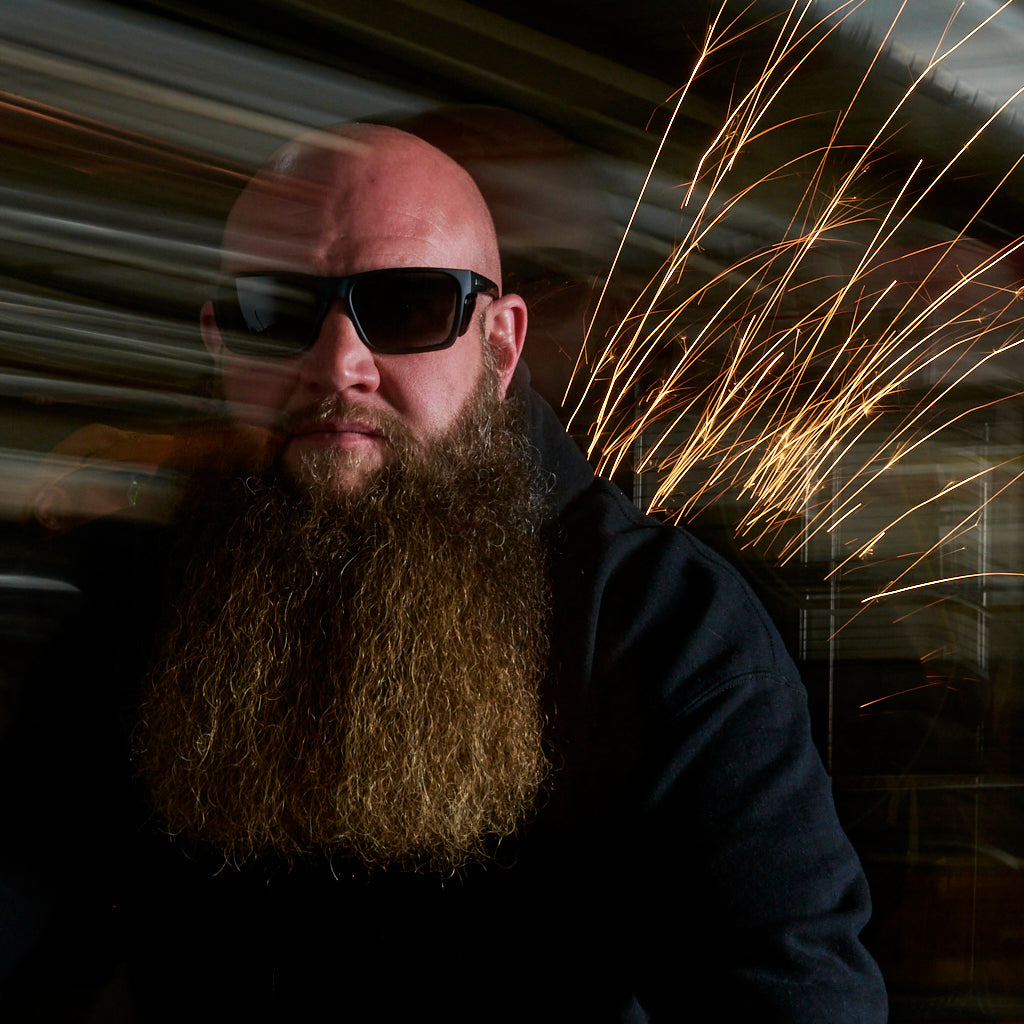 PV_2026_revlock_exec_z87_polarized_smoke_pdp_lifestyle