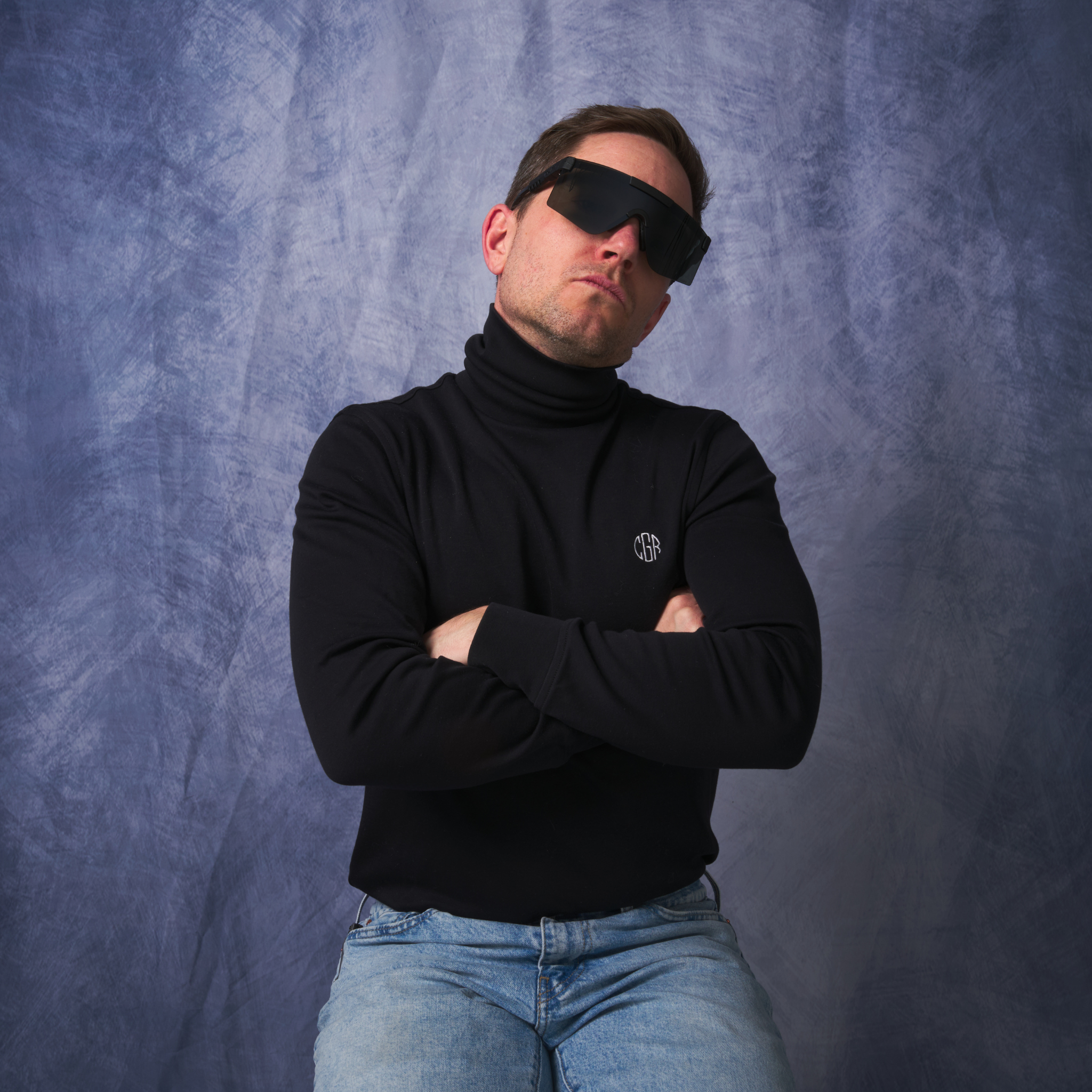 blacking-out-original-2.0-regular-hdpv-polarized-mirror-lifestyle