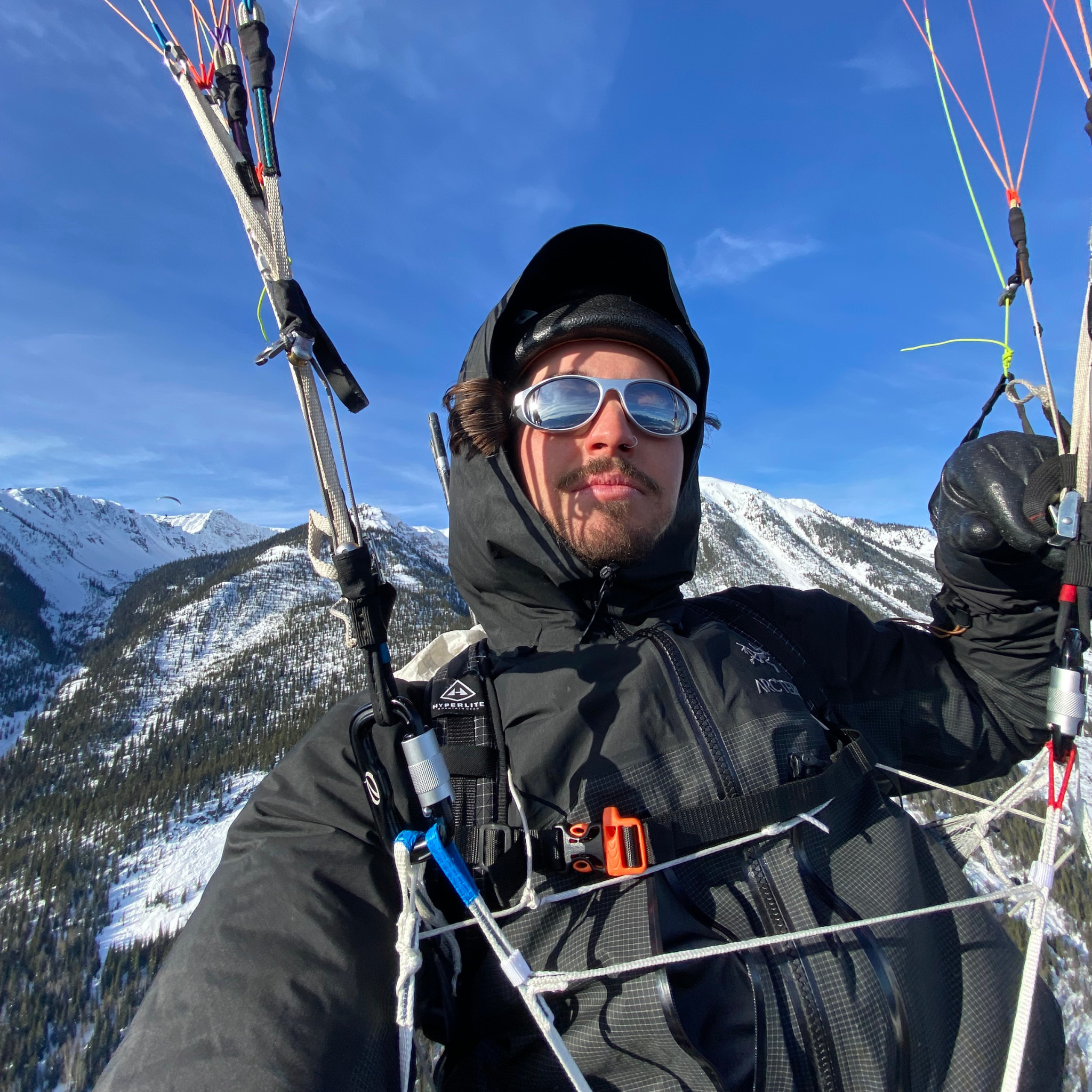 the_spine_tingler_altimeter_hdpv_polarized_silver_lifestyle_2